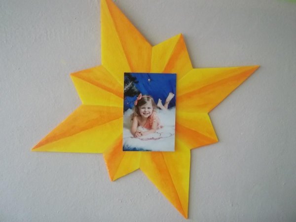 Уголок для детей звезда недели