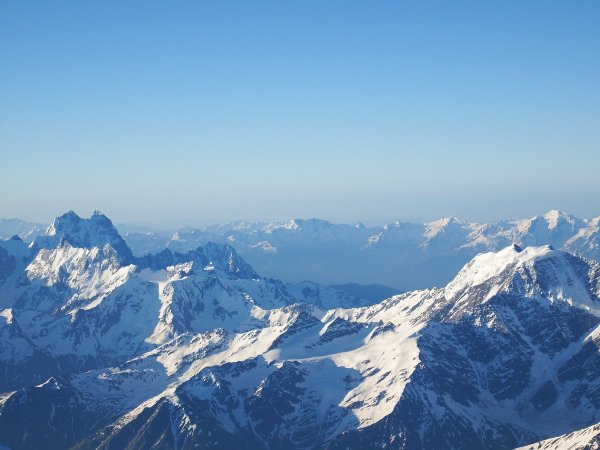 Вершины кавказских гор