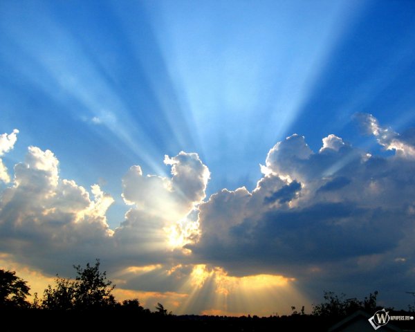 Солнце в облаках