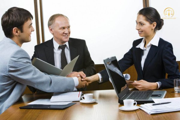 Деловые переговоры несут в себе два элемента: