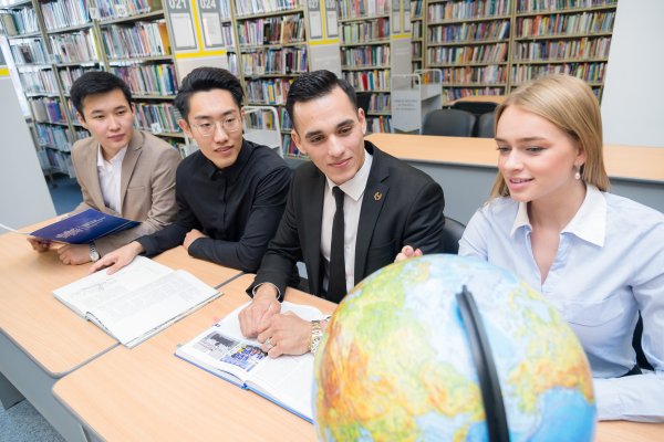 Поздравления с днем Переводчика прикольные