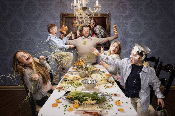 Веселое застолье