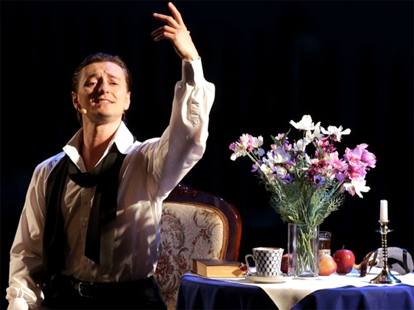 Сергей Безруков моноспектакль и жизнь и театр и кино