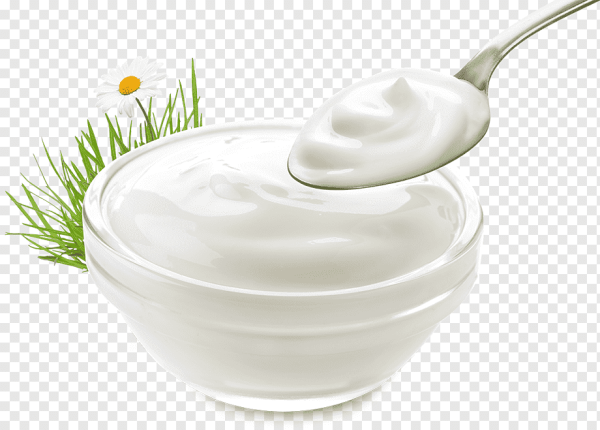 Сметана на белом фоне