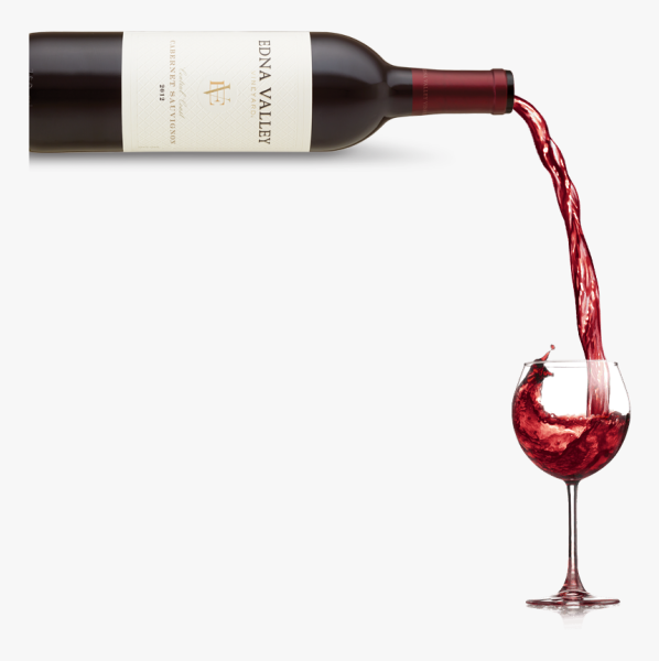 Бутылка вина на белом фоне