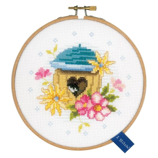 Вышивание на пяльцах для детей