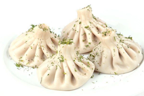 Манты на тарелке