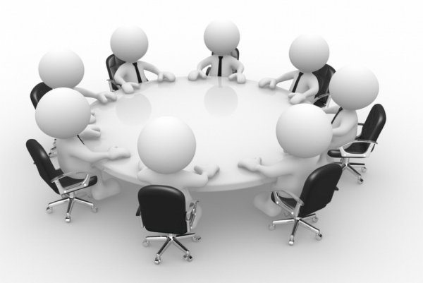 Человечки за столом