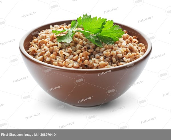 Гречневая каша на белом фоне
