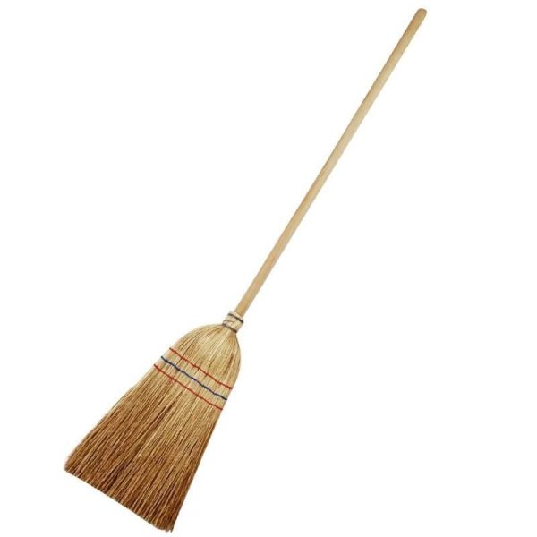 Метла с деревянной ручкой