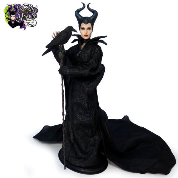 Фигурка Малефисента hot Toys