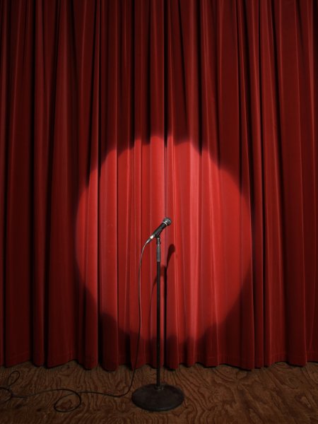 Красный занавес