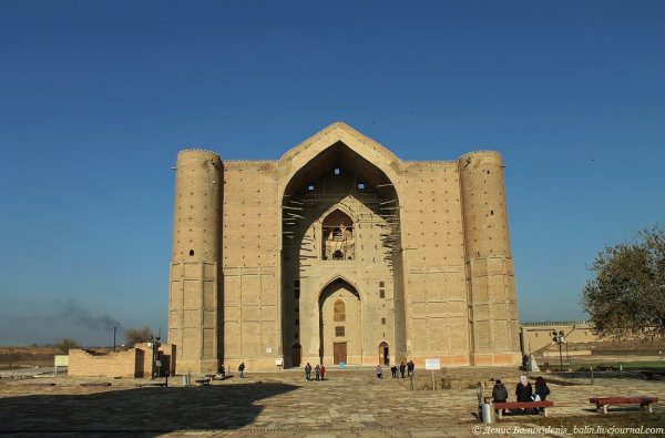 Историко культурный центр Шахристан Тараз