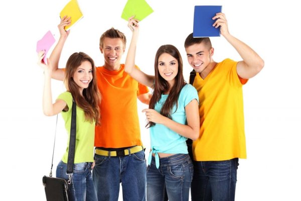 Студенты на белом фоне