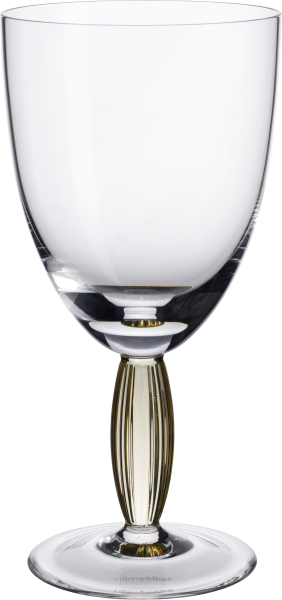 Бокал на прозрачном фоне