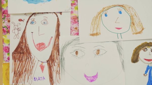 Добрые мамины глаза