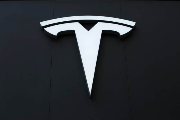 Tesla logo