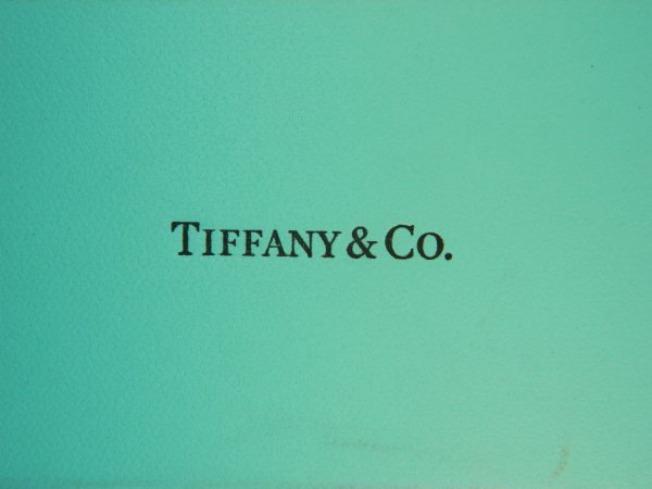 Tiffany co надпись