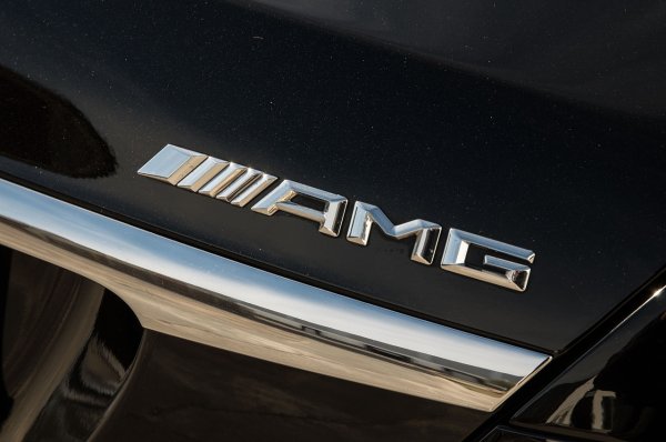 Логотип машины AMG