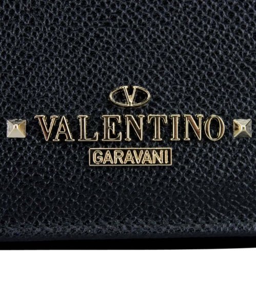 Valentino Garavani логотип