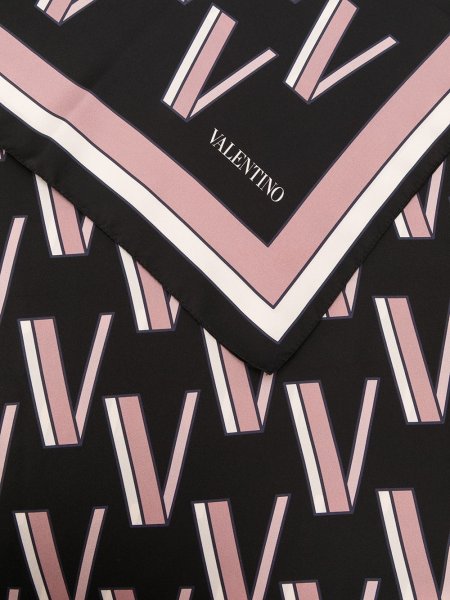 Valentino Garavani логотип