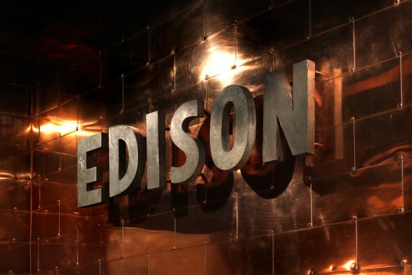 Надпись Эдисон