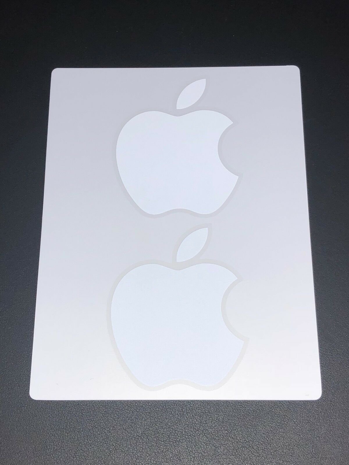 Купить стикеры на айфон. Наклейка Apple. Наклейка Apple iphone. Наклейка айфон яблоко. Наклейки на айфон.