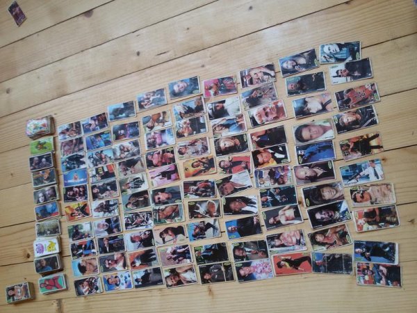 Вкладыши наклейки от жвачек