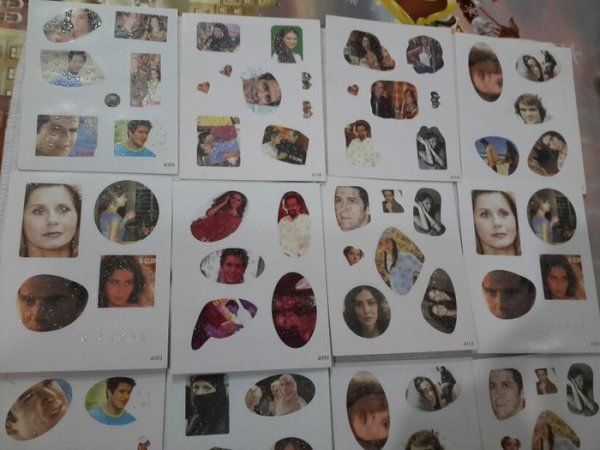 Наклейки со старыми сериалами