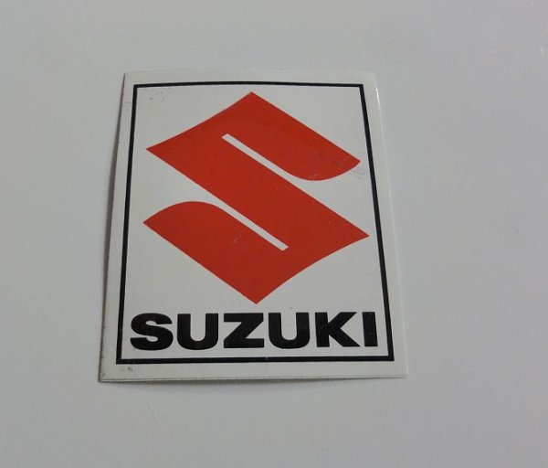 Наклейка Suzuki