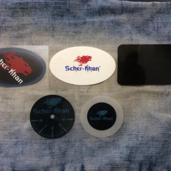 Наклейка на лобовое стекло для датчика вызова