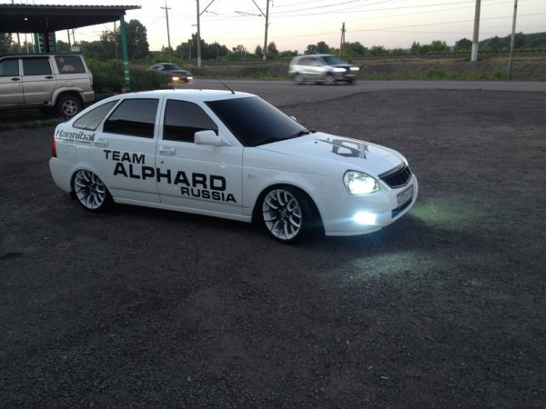 Наклейки на приорах