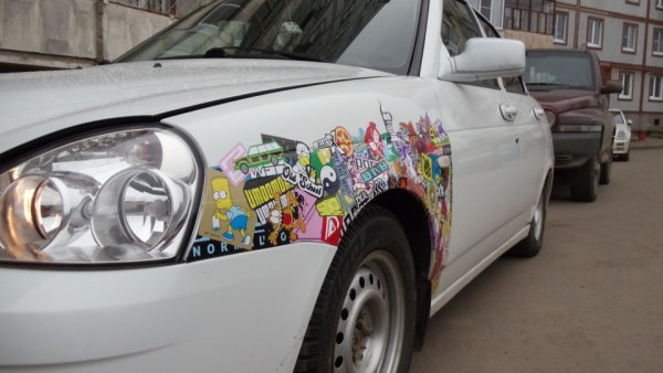 Приора с наклейками