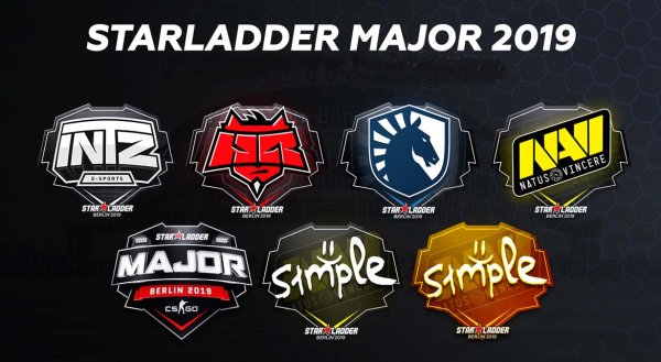 Наклейка Navi металлическая 2021