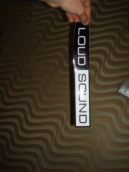 Наклейка лоуд саунд