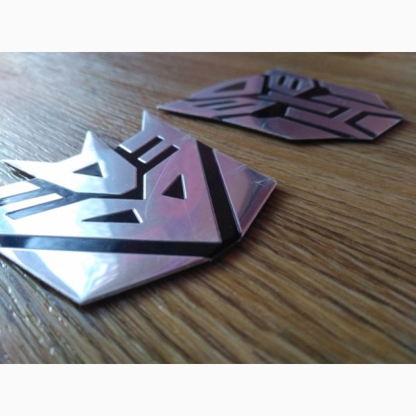 Наклейка трансформер на мотоцикле