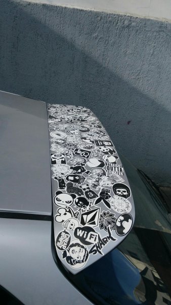 Наклейка на заднее стекло бабуля