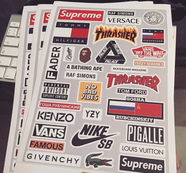 Брендовые Стикеры
