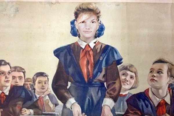 Советские плакаты про школу