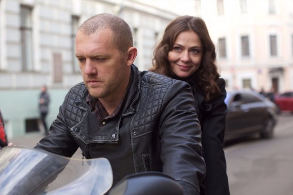 Клайв Оуэн и Венсан Кассель