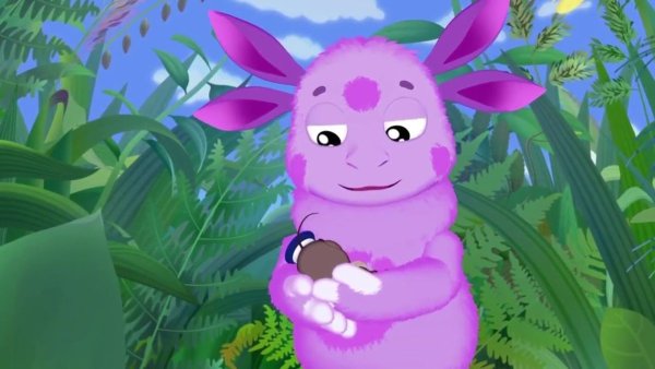 Лунтик на белом фоне