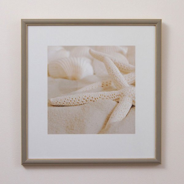 Раскладка постеров на стене