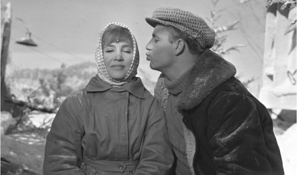 Михаил Кокшенов девчата