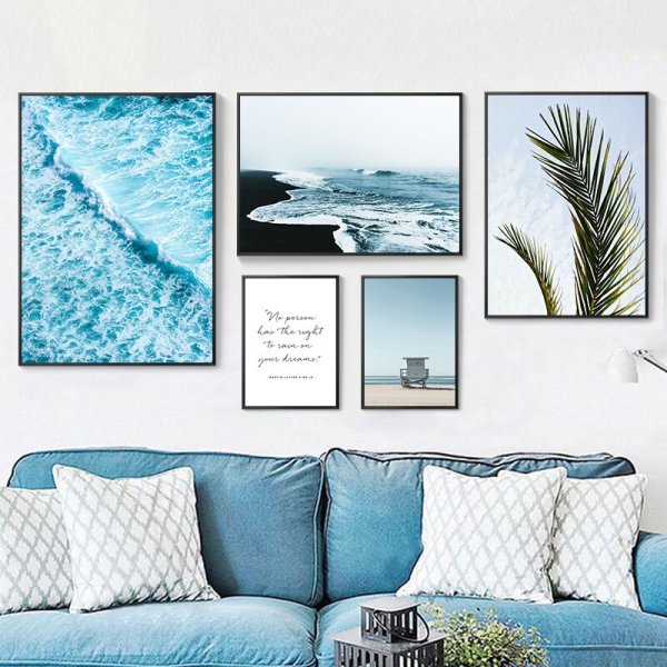 Постеры на голубую стену