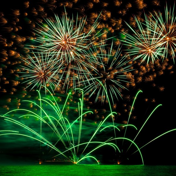 Фейерверк с днем рождения