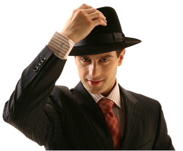 Антон Макарский в шляпе