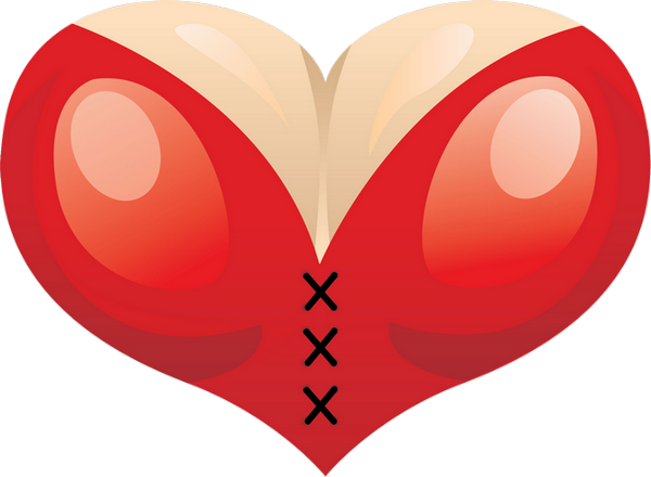 Сердечко на груди