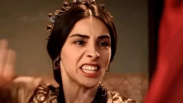 Головные уборы Михримах Султан