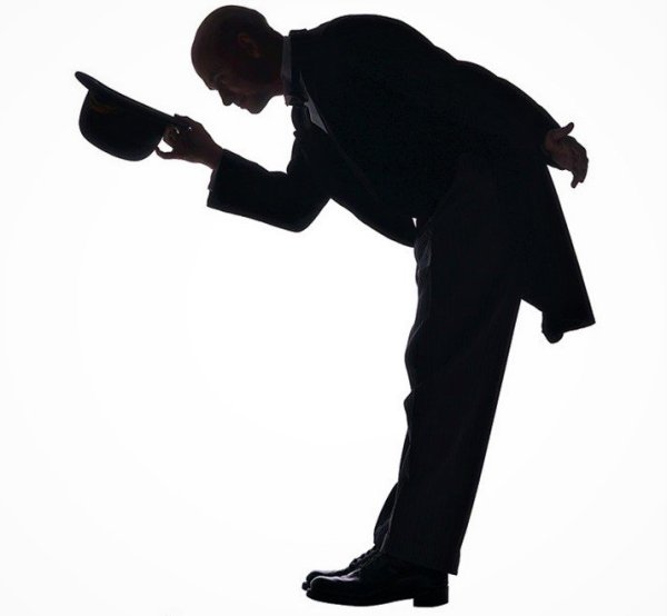 Танцует на прозрачном фоне