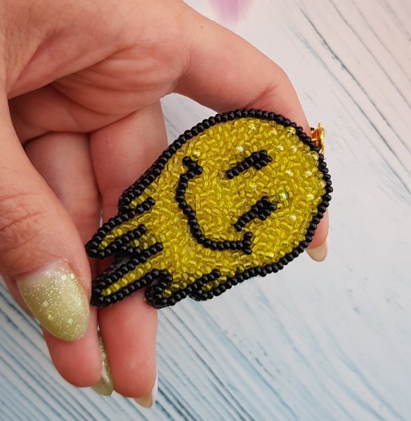 Смайлик из бисера